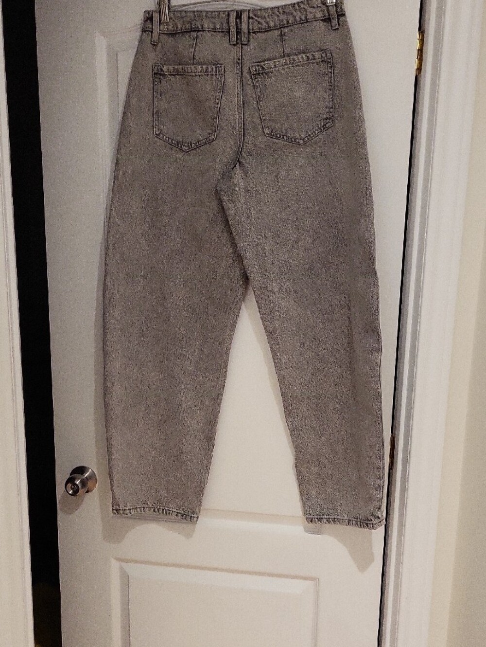 Dynamite Horseshoe Gray Acid Wash Jeans - Picture 5 of 5